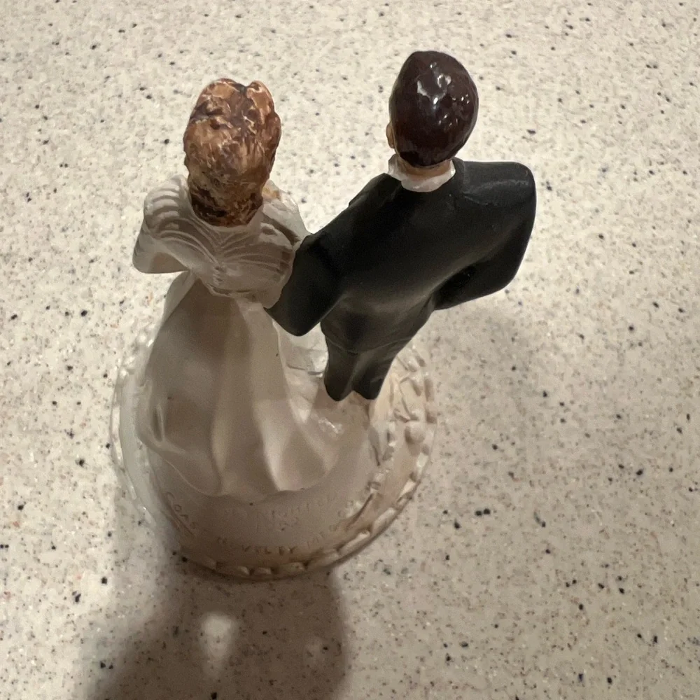 Elegant Wedding Cake Topper - Black and White Vintage 50’s